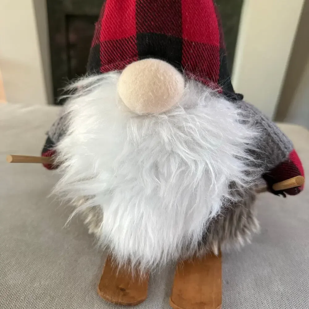 Christmas Skiing Gnome 13